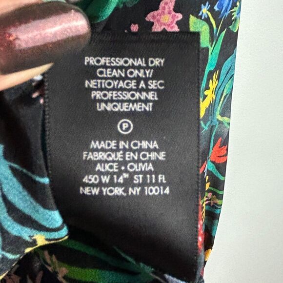Alice + Olivia Eloise Silk Button Down Blouse Black Multi Color Floral Print  S - Picture 12 of 13